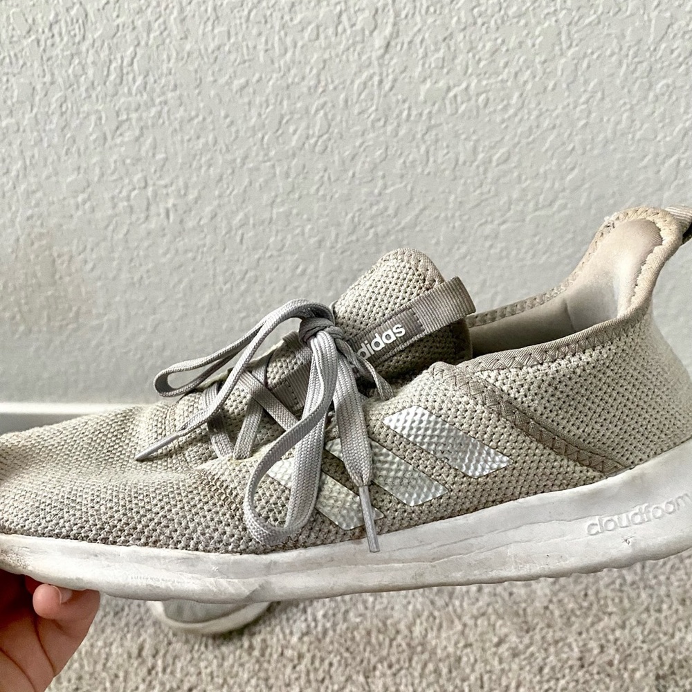Adidas ultrashoot tennis shoes size 9.5